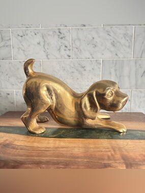 Vintage 7.5” MCM Brass Hound / Labrador Playful Puppy Dog Sculpture
